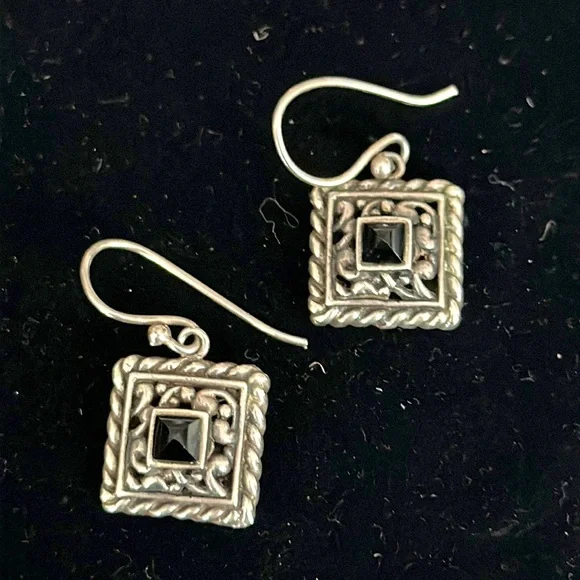 Pierced earrings sterling silver black onyx 1/2” - Picture 2 of 6